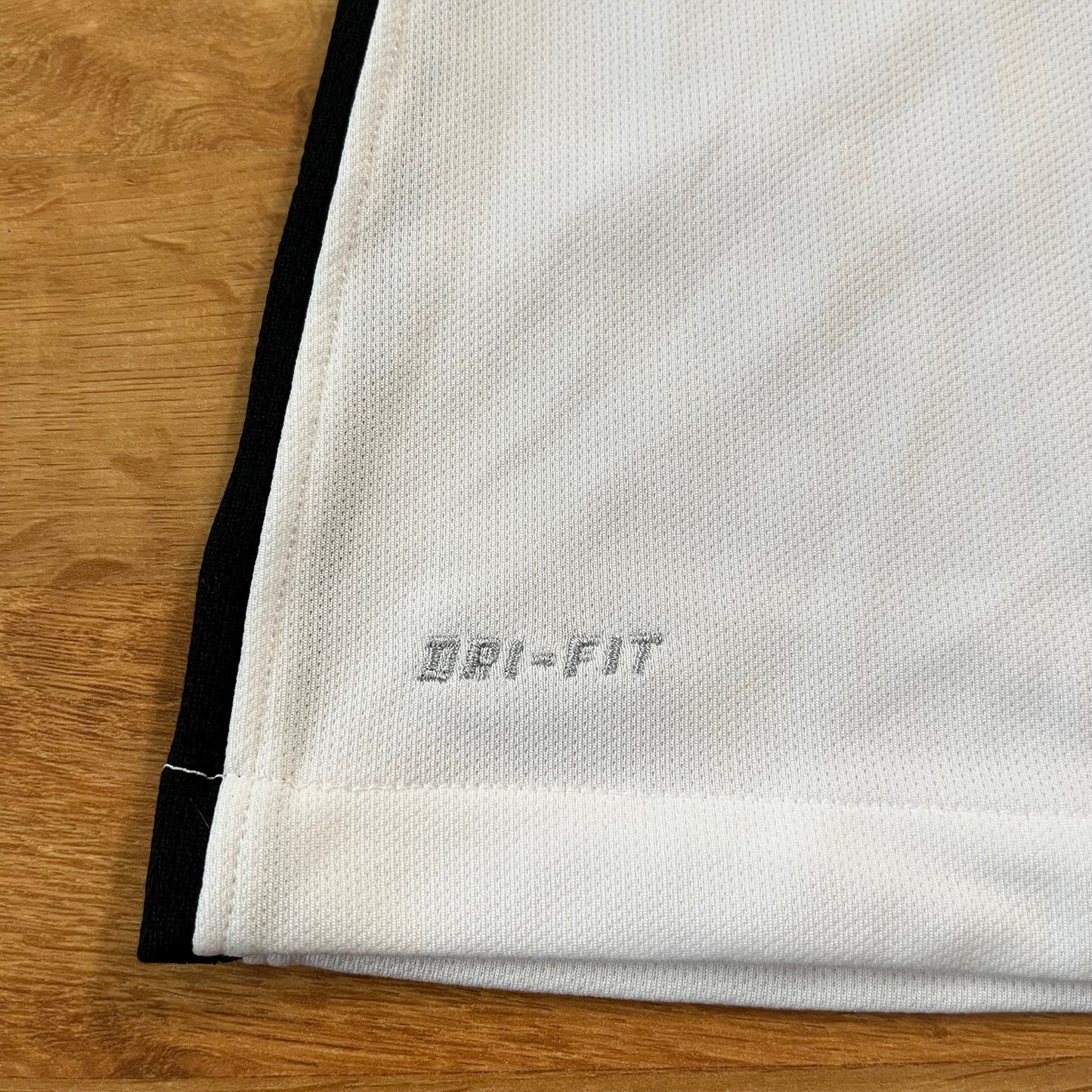 USED Women's USWNT 2015
Jersey Home Authentic Nike USA
Womens Size Large