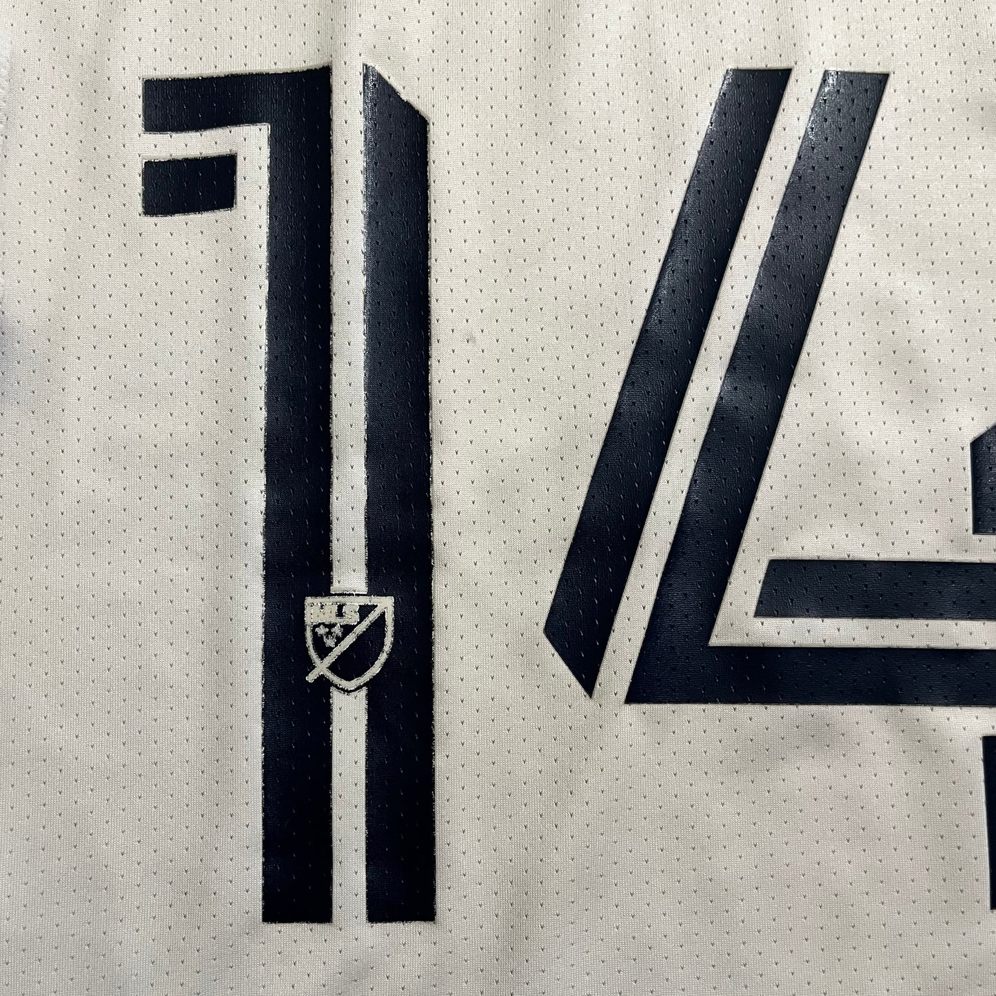 USED Los Angeles Galaxy 2022-23 Authentic Chicharito Jersey MLS Home #14 Adidas Size Large STAINED
