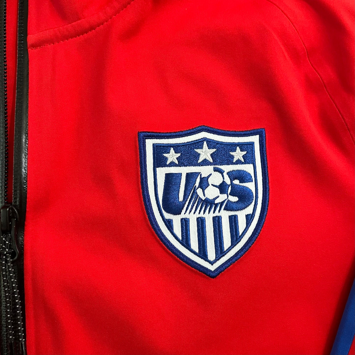 USED USMNT 2014-2015
Red Track Jacket Nike Double Zipper USA Size Medium