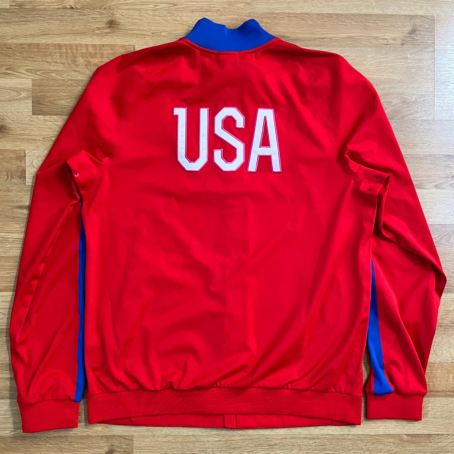 USED USMNT 2014-2015
Red Track Jacket Nike Double Zipper USA Size Medium