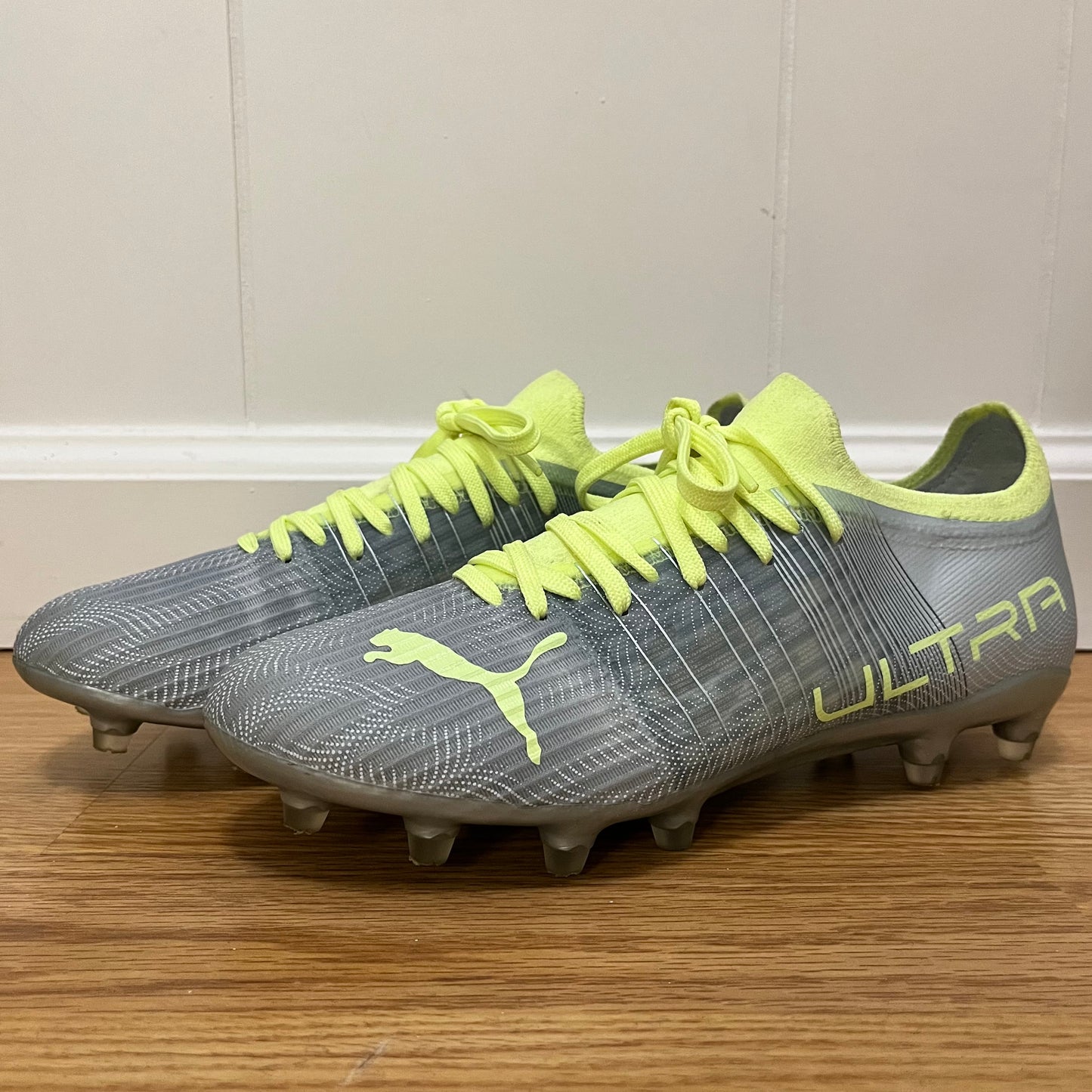 SIZE 7 Womens Puma ULTRA Soccer Cleats 1.4 AG Silver Green 106723-01 SZ 7 Woman